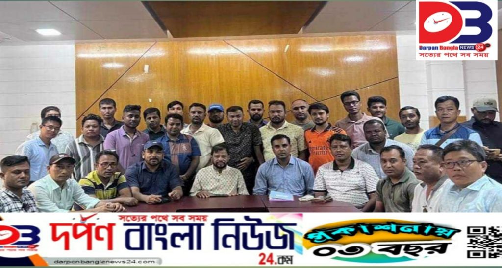 বান্দরবান প্রেসক্লাবের সভাপতি অধ্যাপক ওসমান গণি, সাধরণ সম্পাদক আলাউদ্দিন শাহরিয়ার।