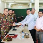 শারদীয় দুর্গা পূজা উপলক্ষ্যে বান্দরবানে সেনাবাহিনীর সাথে মতবিনিময়।