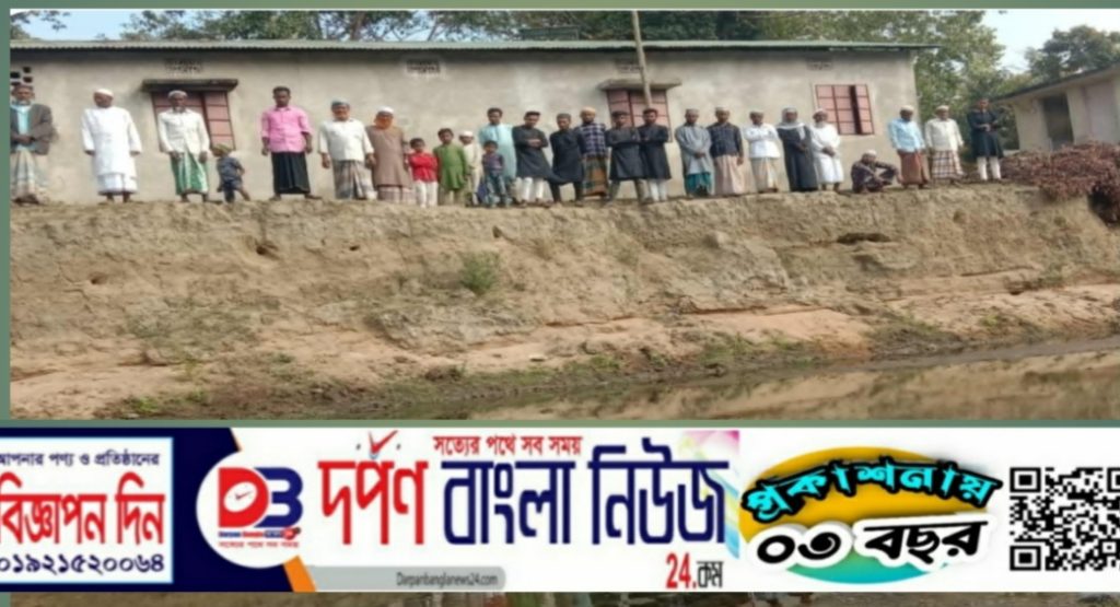 বান্দরবানের টংকাবতী ৩নং য়ার্ড ইউছুফ শাহ, জামে মসজিদ, এর পাশে রয়েছে একটা ছোট নদী এই নদীর পানিতে ভেঙে যাচ্ছে মসজিদ।