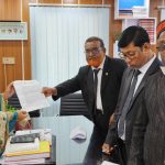 পাইকগাছা পৌরসভার উন্নয়নে ৮দফা দাবিতে পৌর প্রশাসকের কাছে মাউক’র স্মারকলিপি প্রদান 