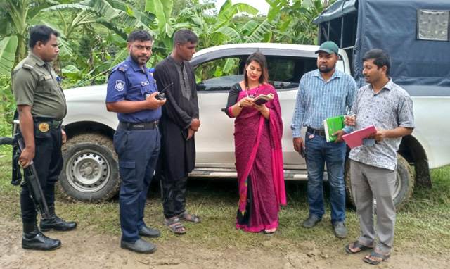বান্দরবানের পাহাড় কাটার দায়ে ১৫ হাজার টাকা জরিমানা করেছে ভ্রাম্যমাণ আদালত।
