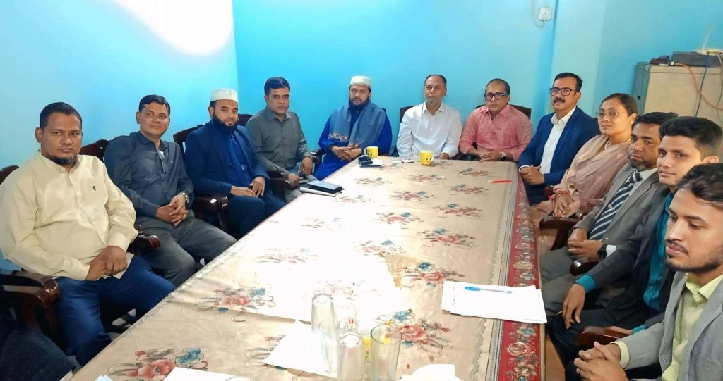 দৈনিক পূর্বকোন আয়োজিত স্বনির্ভর চট্টগ্রাম -১৫: চ্যালেন্জ ও করণীয় শীর্ষক  আলোচনা