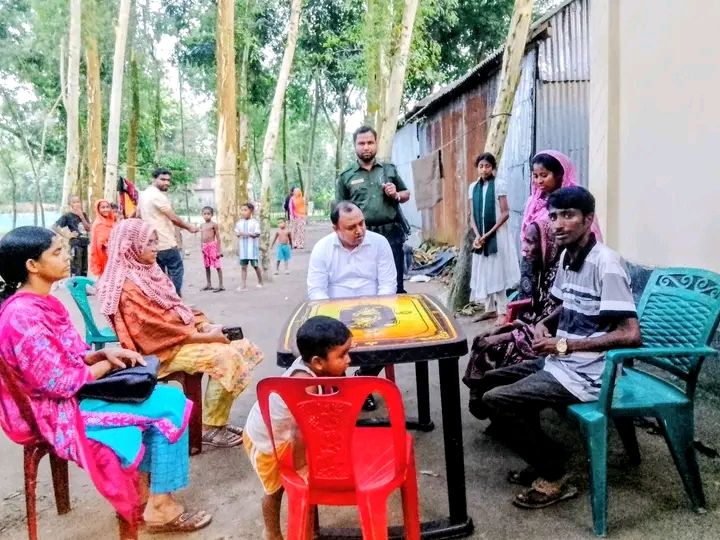 জামালপুর বকশীগঞ্জের, এর শহীদ রিপনের পরিবার ও স্বজনদের সাথে  সাক্ষাৎ করলেন   উপজেলা নির্বাহী ম্যাজিস্ট্রেট